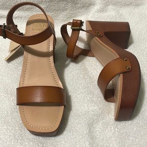 PLATFORM HEELS BY STEVE MADDEN